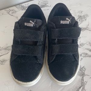 Kid's Black Puma Velcro Size 11